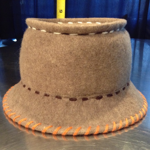 Helen Welsh 100% Wool Women's Bucket Hat Light Brown One Size Made in Italy - Picture 10 of 11